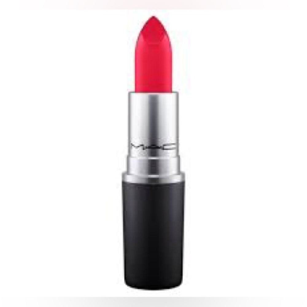 MAC LIPSTICK shade INTOXICA